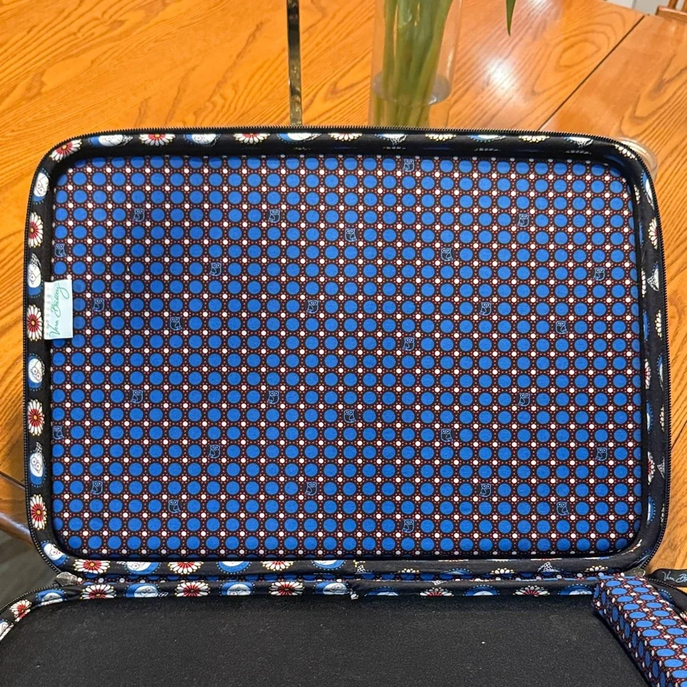 Vera Bradley Night Owl Laptop Hard Case - Picture 6 of 6